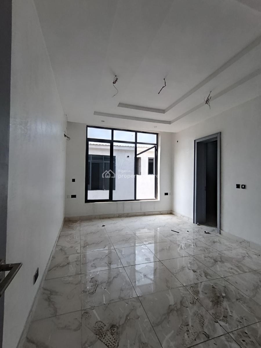 Fully Service 2bedroom Pent Apartment +swimming Pool+gym+24hrs Light, Lekki Phase 1, Lekki Phase 1, Lekki, Lagos, Flat / Apartment for Rent