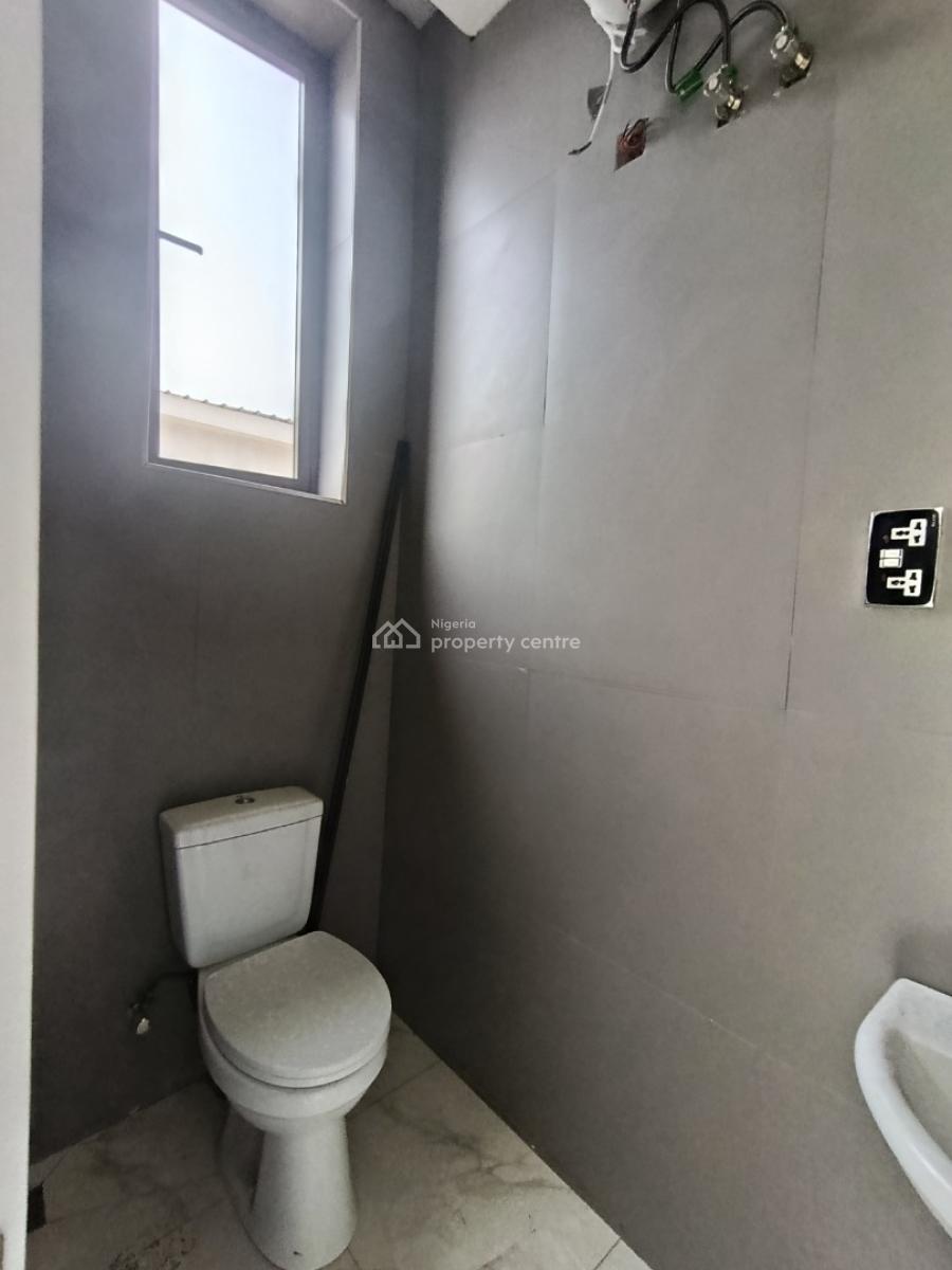 Fully Service 2bedroom Pent Apartment +swimming Pool+gym+24hrs Light, Lekki Phase 1, Lekki Phase 1, Lekki, Lagos, Flat / Apartment for Rent