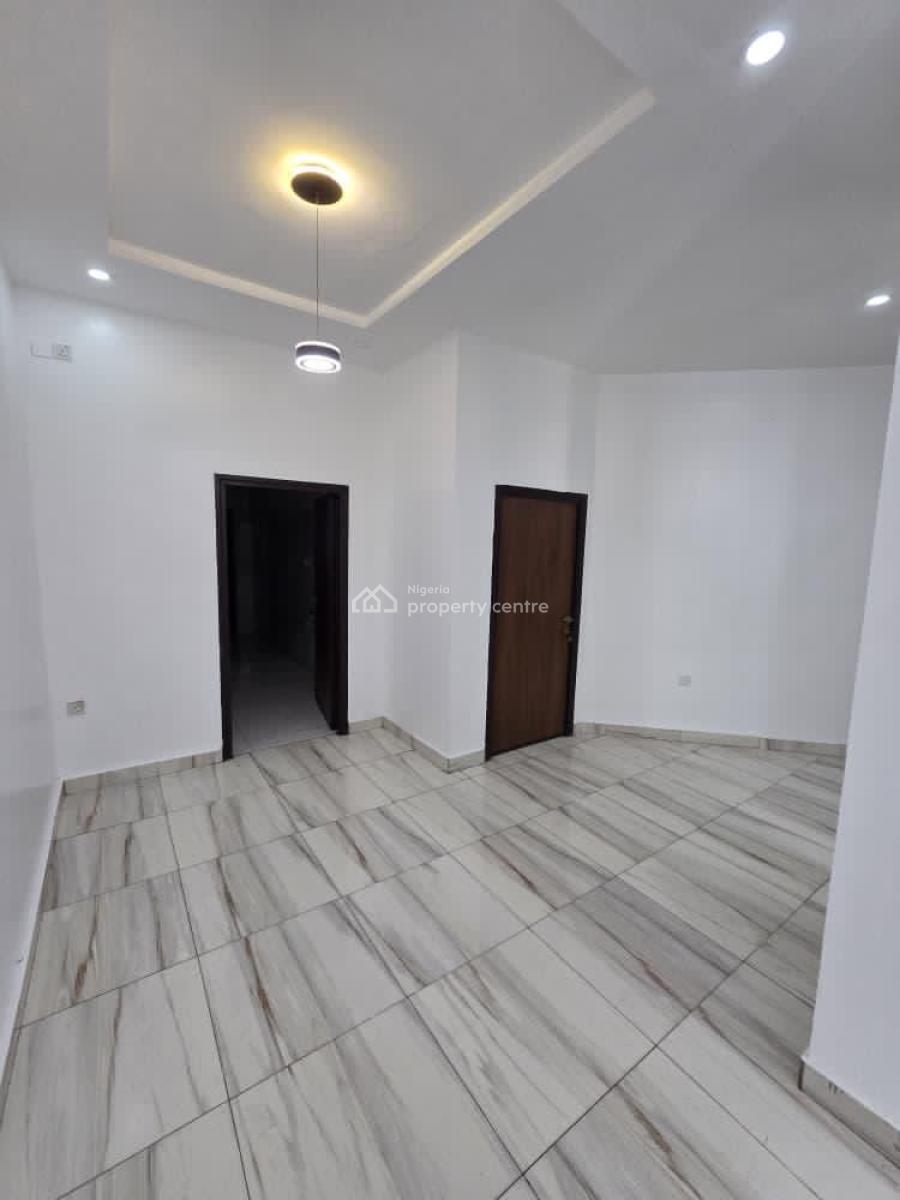 an Amazingly Built 3 Bedroom Apartment with a Bq, Adeniyi Jones, Ikeja, Lagos, Block of Flats for Sale