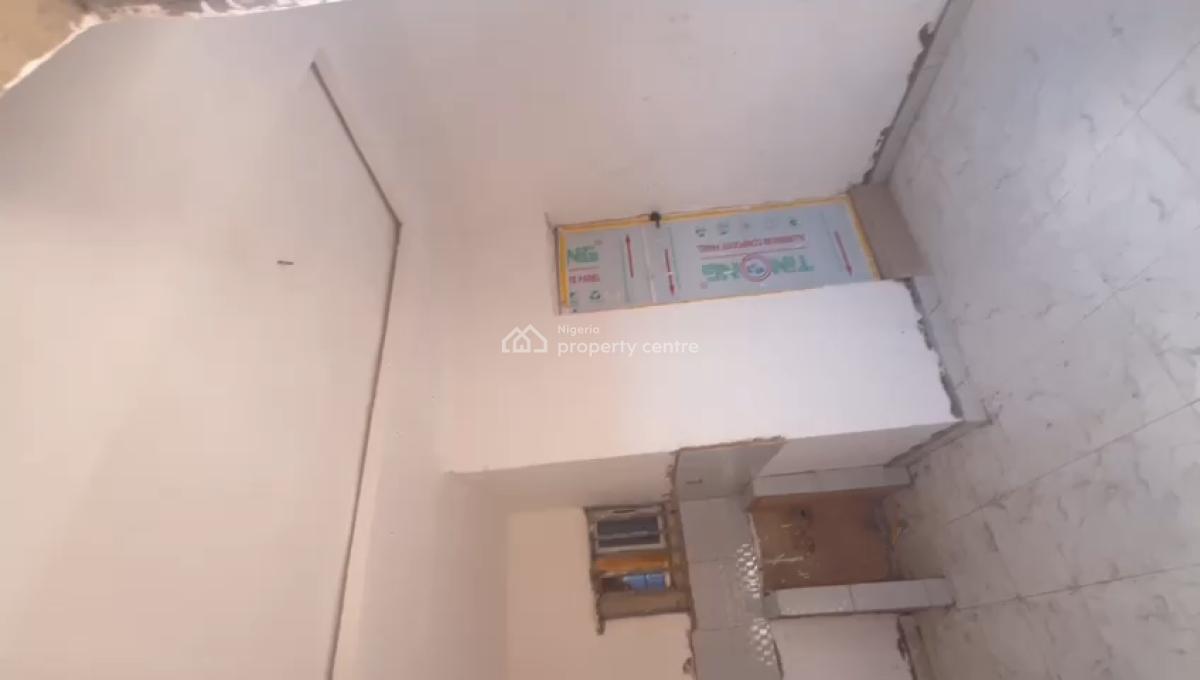 Executive Newly Built Room Self-contained, Off Odunsi Road ,bariga, Bariga, Shomolu, Lagos, Self Contain (single Rooms) for Rent