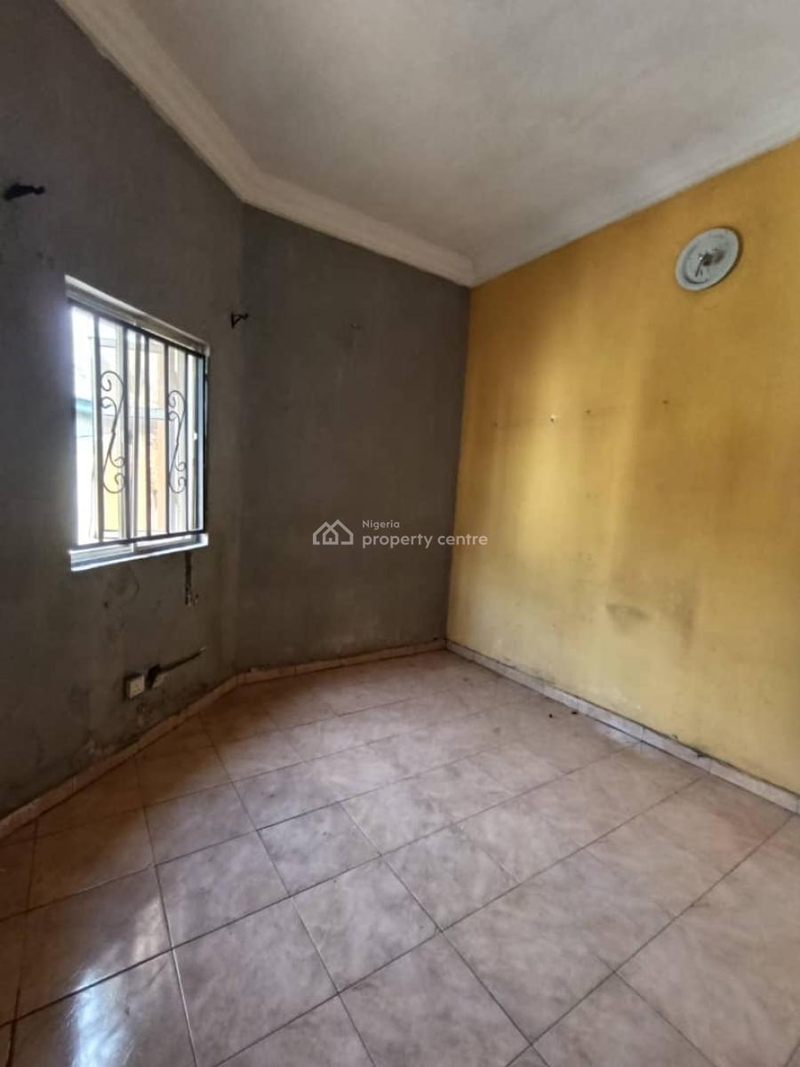 Boys Quarter Available, Oba Amusa Adebambo Avenue, Agungi, Lekki, Lagos, Self Contain (single Rooms) for Rent