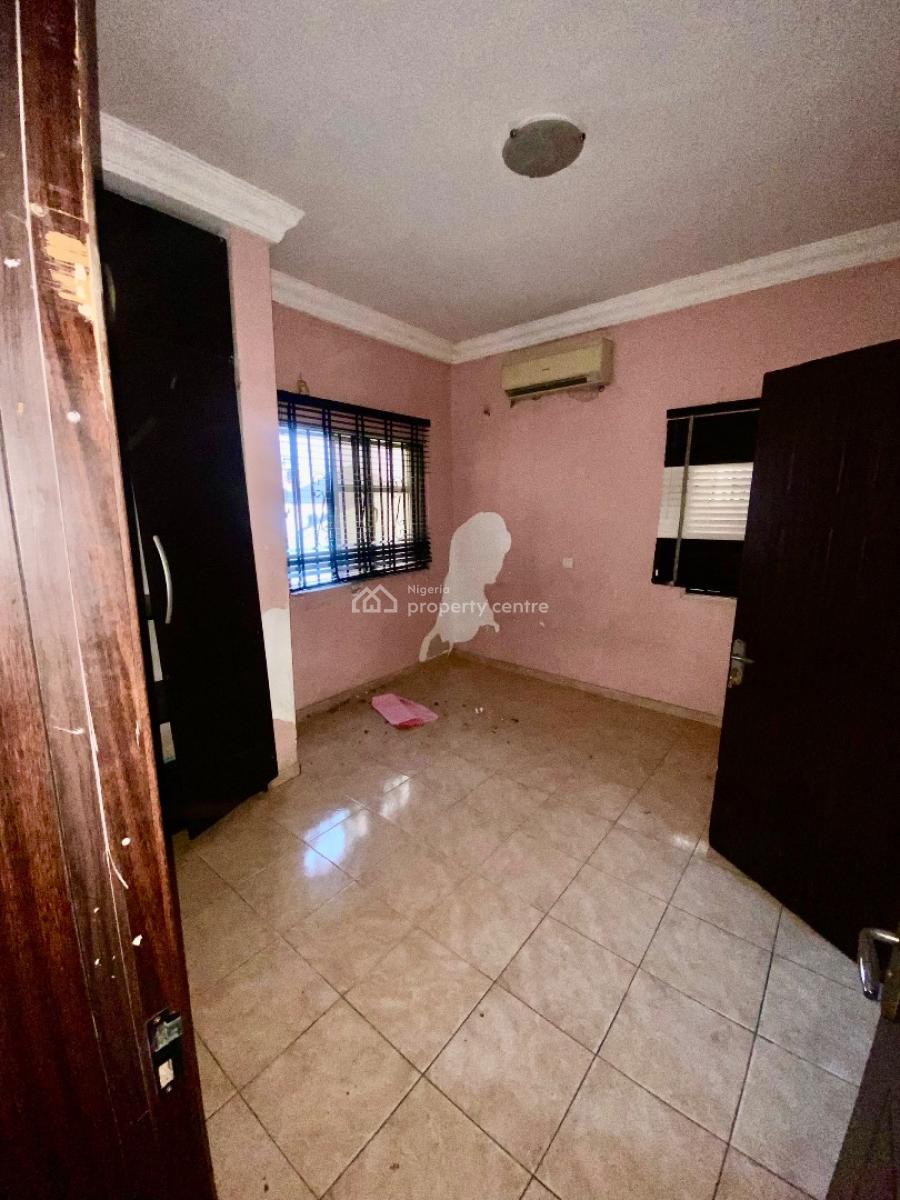 Spacious 3-bedroom Available, Agungi, Lekki, Lagos, Flat / Apartment for Rent