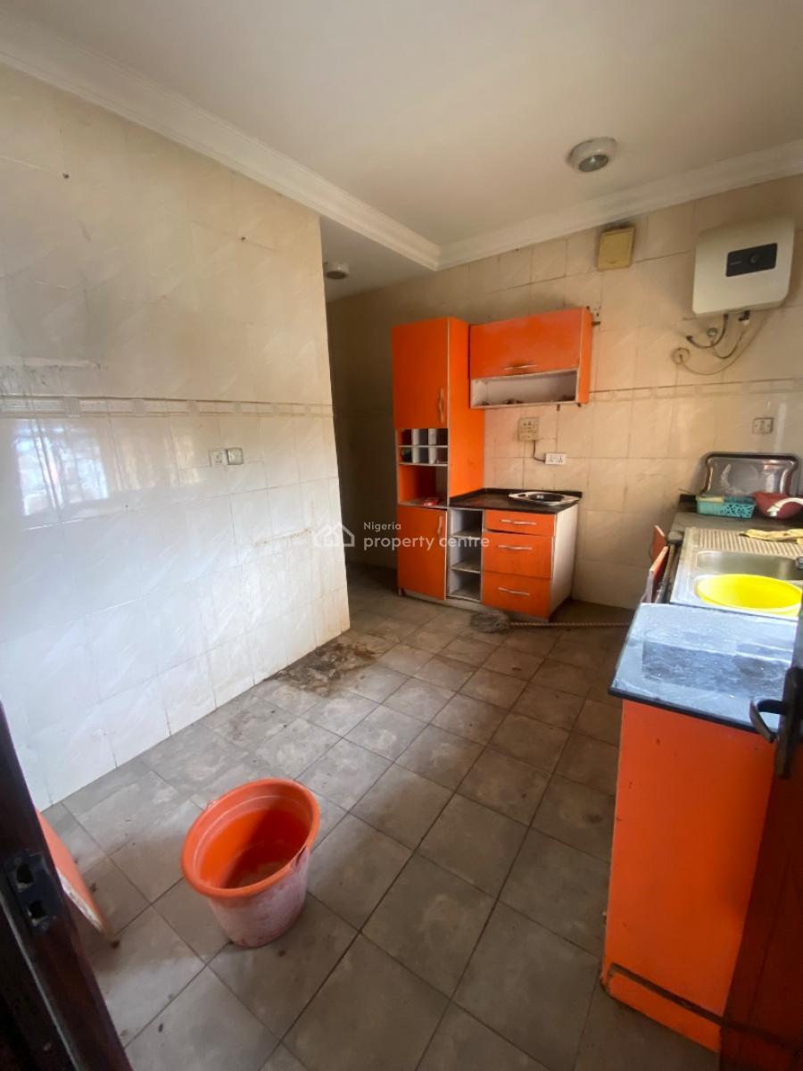 Spacious 3-bedroom Available, Agungi, Lekki, Lagos, Flat / Apartment for Rent