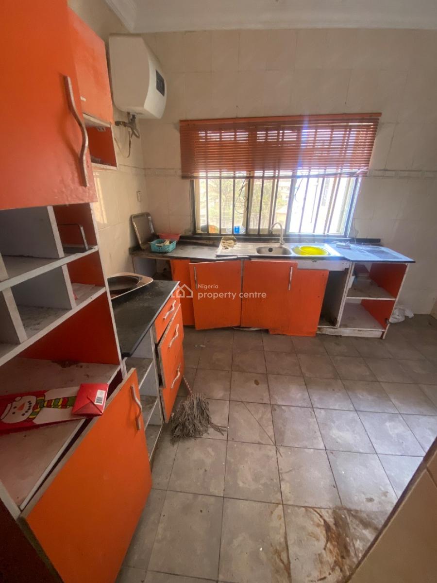 Spacious 3-bedroom Available, Agungi, Lekki, Lagos, Flat / Apartment for Rent