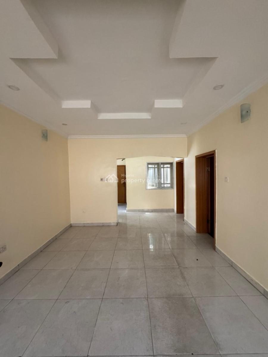 Well Maintained Spacious 2-bedroom, in a Secured Neighborhood, Lekki Phase 1, Lekki, Lagos, Flat / Apartment for Rent