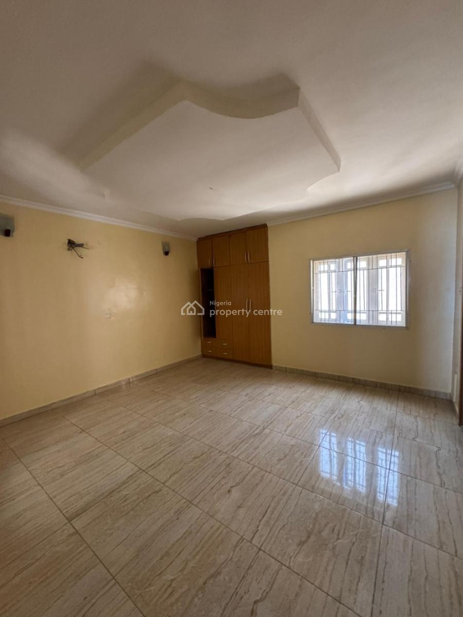Well Maintained Spacious 2-bedroom, in a Secured Neighborhood, Lekki Phase 1, Lekki, Lagos, Flat / Apartment for Rent