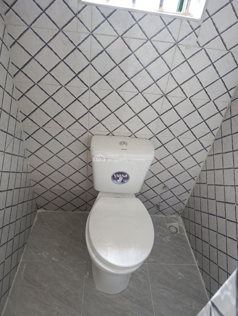 a Very Big Room Self Contain in a Gated Compound Full Pop, Oloruntedo, Iyana Agbala, Alakia, Ibadan, Oyo, Self Contain (single Rooms) for Rent