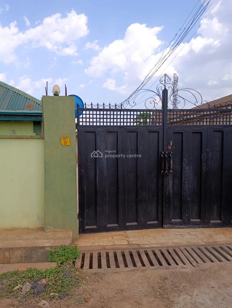 2 Bedroom Flat, Oloruntedo, Iyana Agbala, Alakia, Ibadan, Oyo, Semi-detached Bungalow for Rent