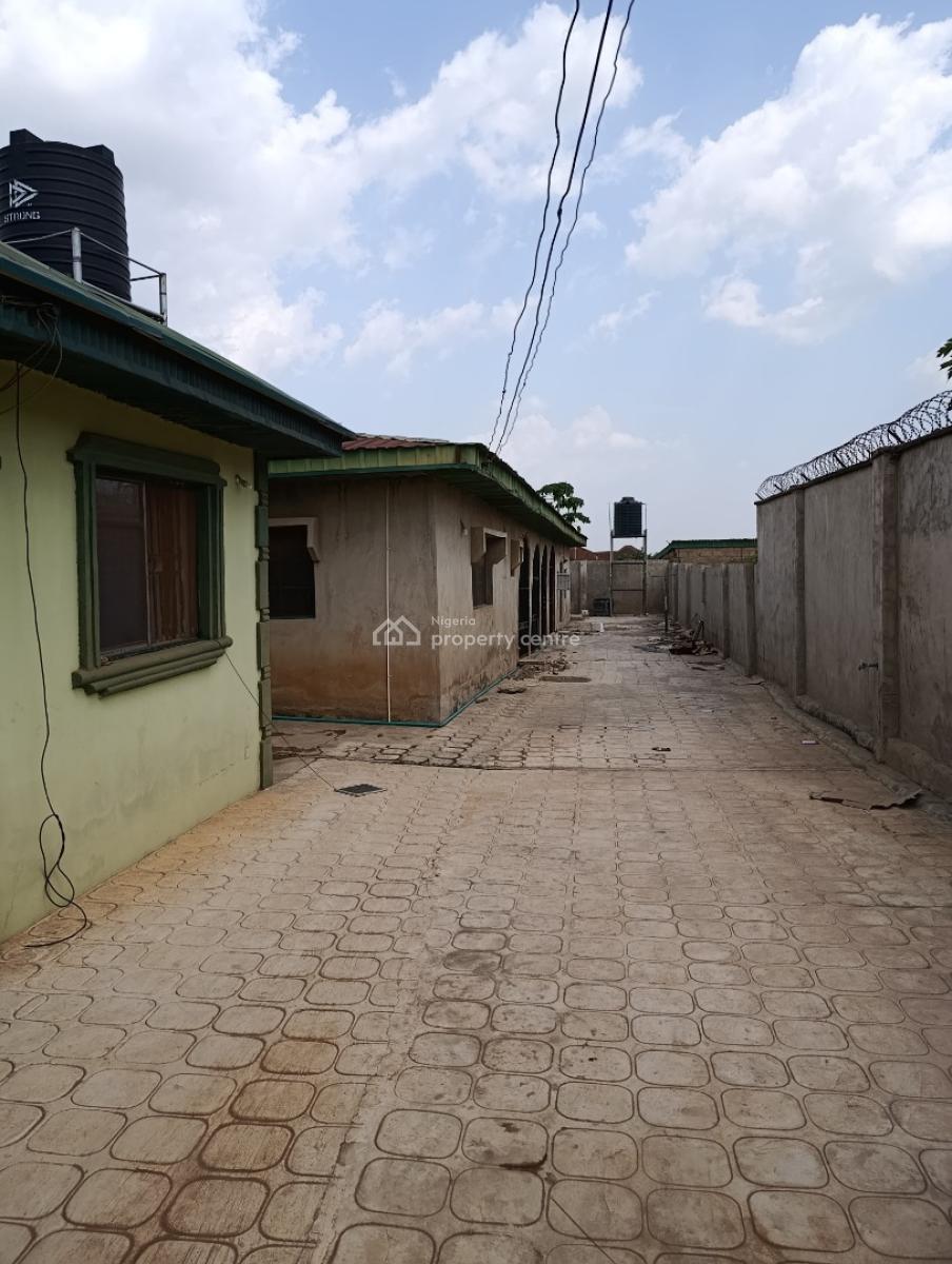 2 Bedroom Flat, Oloruntedo, Iyana Agbala, Alakia, Ibadan, Oyo, Semi-detached Bungalow for Rent