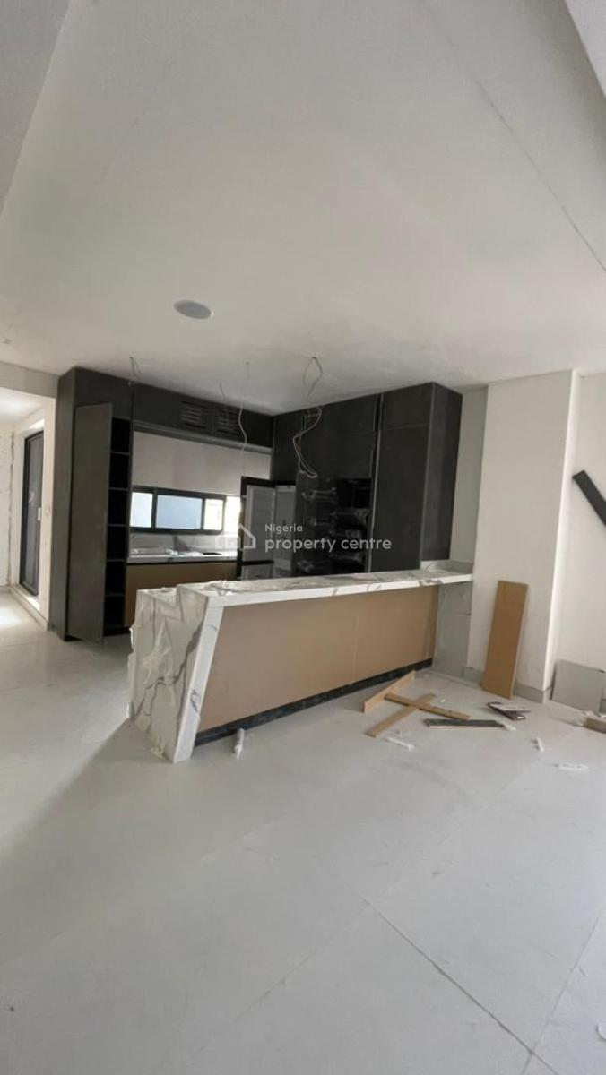 2-bedroom Maisonette Apartment -- Lekki Phase 1, Lekki Phase 1, Lekki, Lagos, Flat / Apartment for Sale