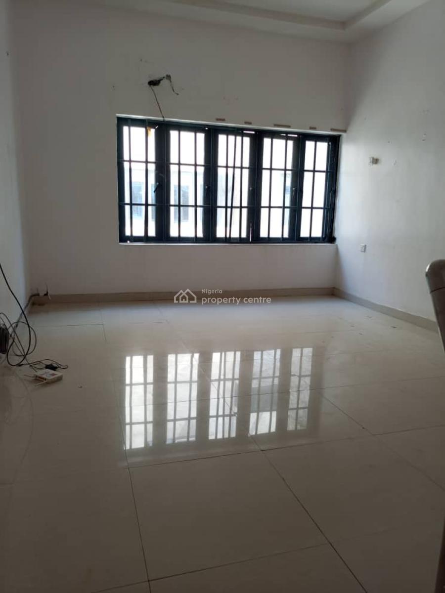 Well Maintained Spacious 3bedroom Duplex with Bq, in a Secured Estate Off Freedom Way, Lekki Phase 1, Lekki, Lagos, Semi-detached Duplex for Rent