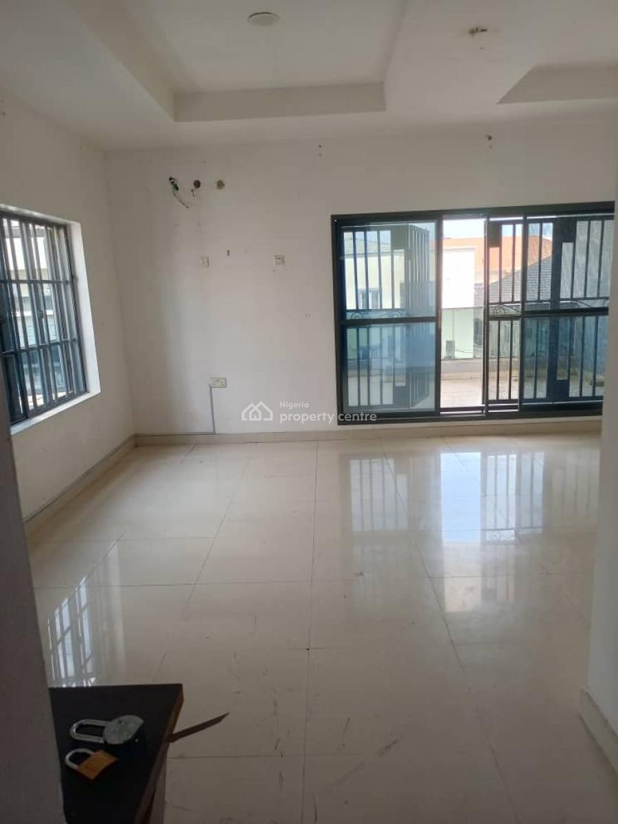 Well Maintained Spacious 3bedroom Duplex with Bq, in a Secured Estate Off Freedom Way, Lekki Phase 1, Lekki, Lagos, Semi-detached Duplex for Rent