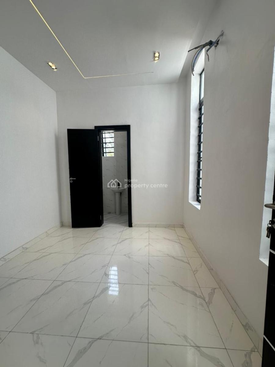 Spaciously Built 5bedroom Detached with Bq &swimming Pool in Ikota, Ikota ,lekki ,lagos ,nigeria, Ikota, Lekki, Lagos, Detached Duplex for Sale