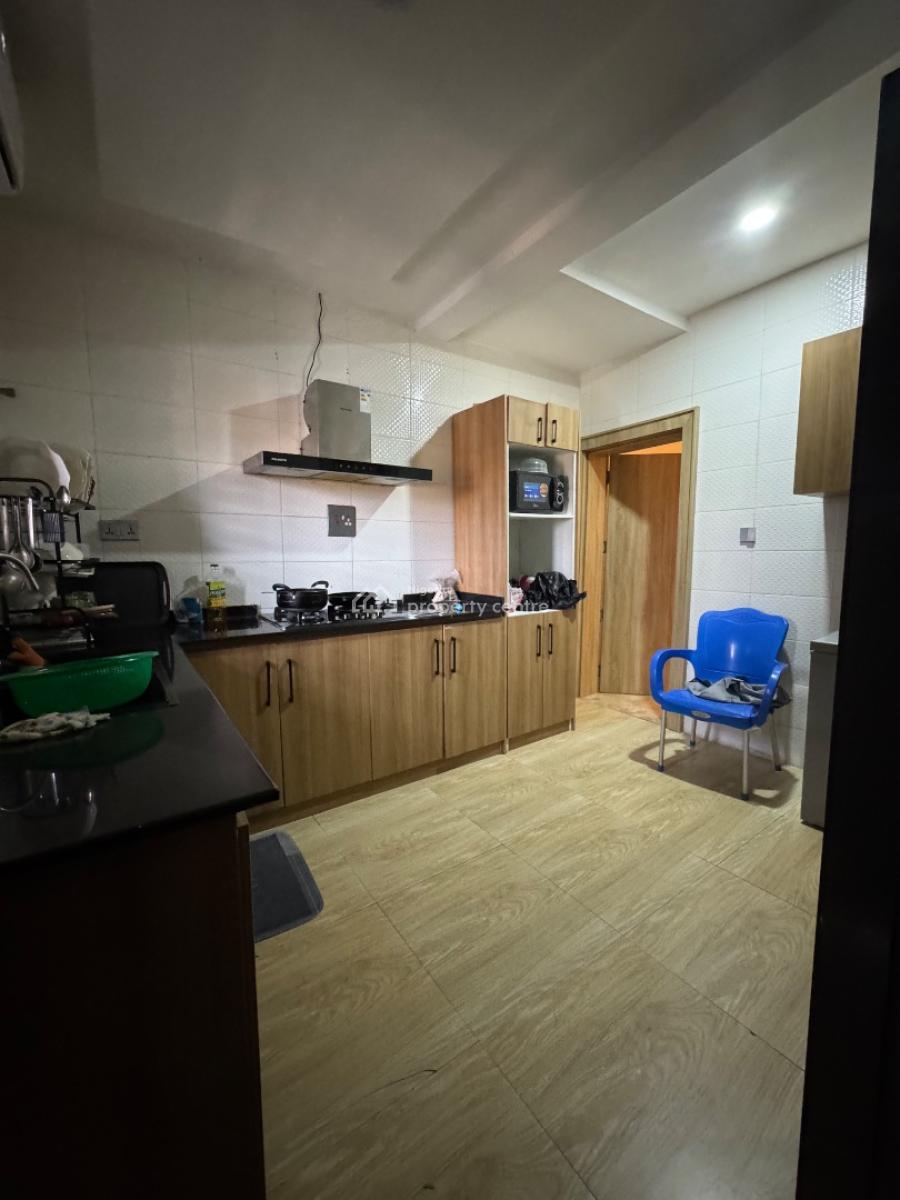 Well-finished 2 Bedroom Apartment (first Floor), Idu Industrial, Abuja, Flat / Apartment for Rent