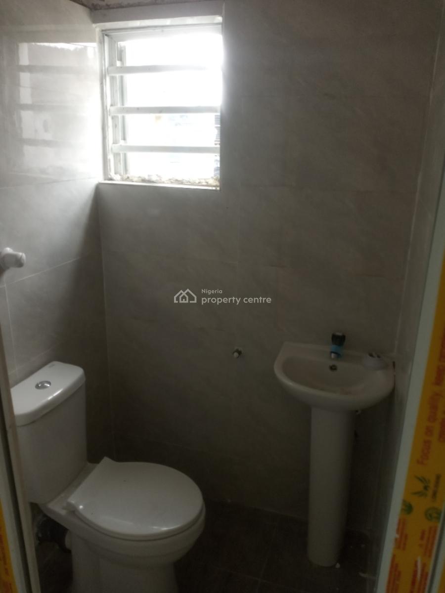 Newly Renovated 2 Bedroom, Ijesha, Surulere, Lagos, Flat / Apartment for Rent