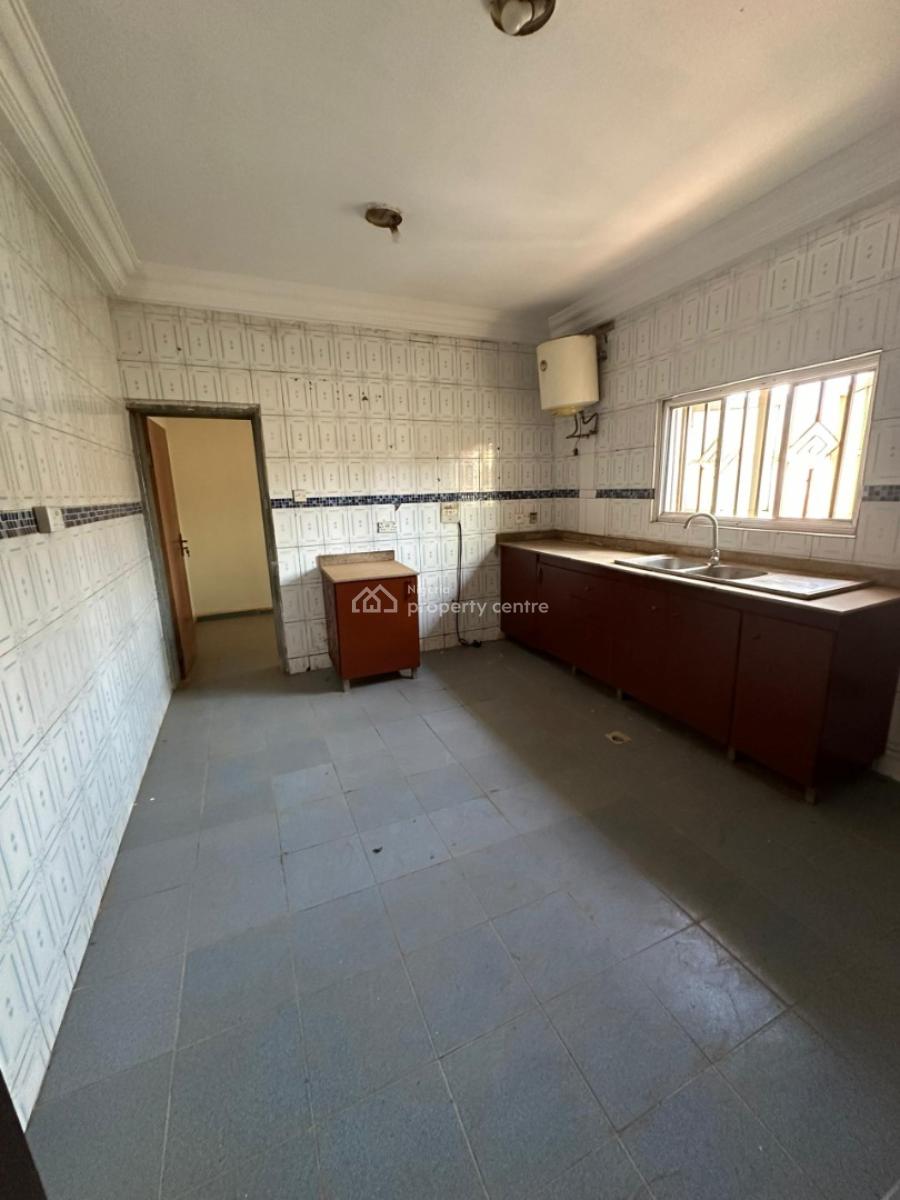 Well Finished 3bedroom with Bq, Mabushi Abuja, Mabushi, Abuja, Flat / Apartment for Rent