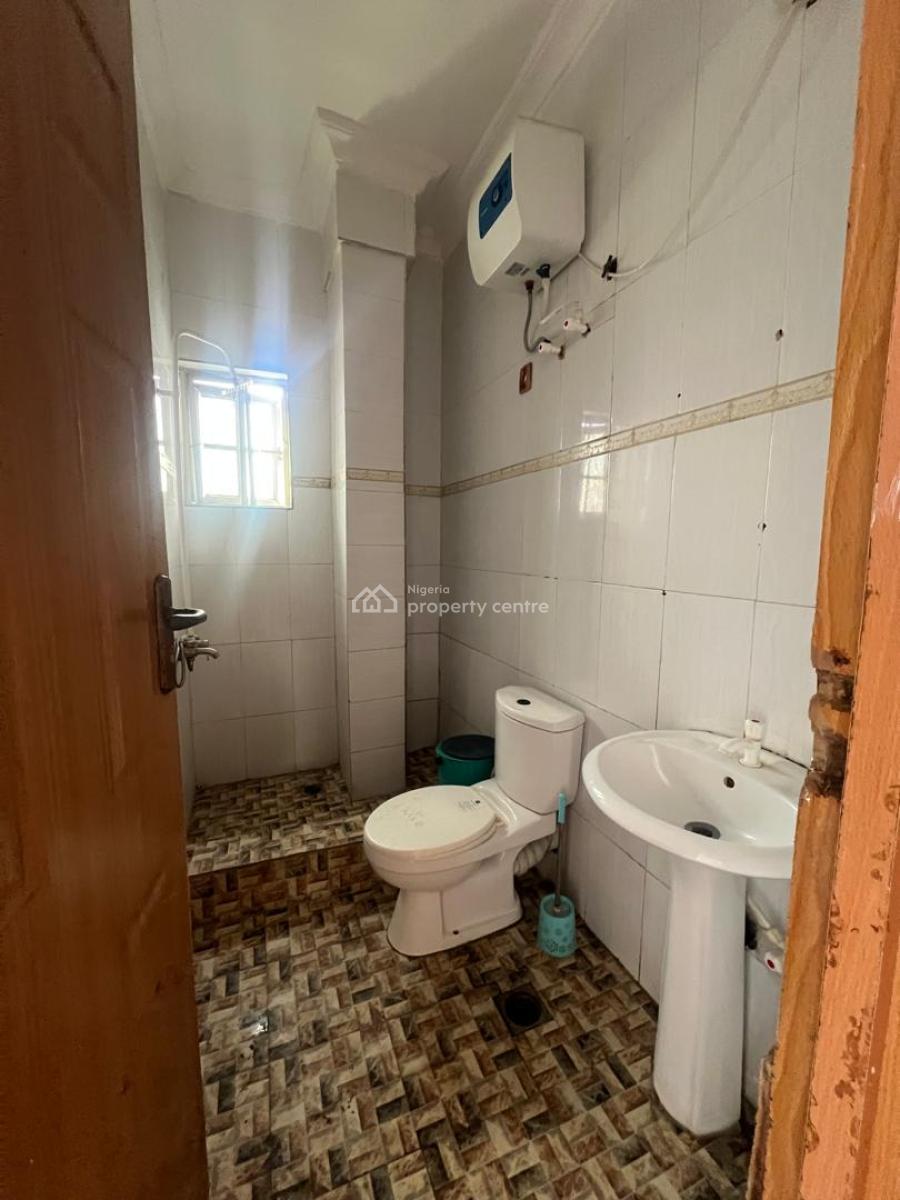 Three Bedrooms Flat, Off Freedom Way, Lekki, Lagos, Flat / Apartment for Rent