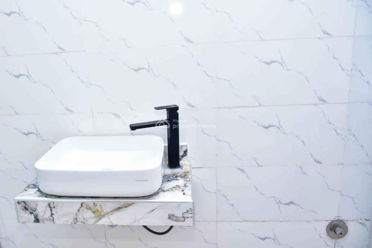 3 Bedroom Terrace with Bq, Lekki, Lagos, Terraced Duplex for Sale