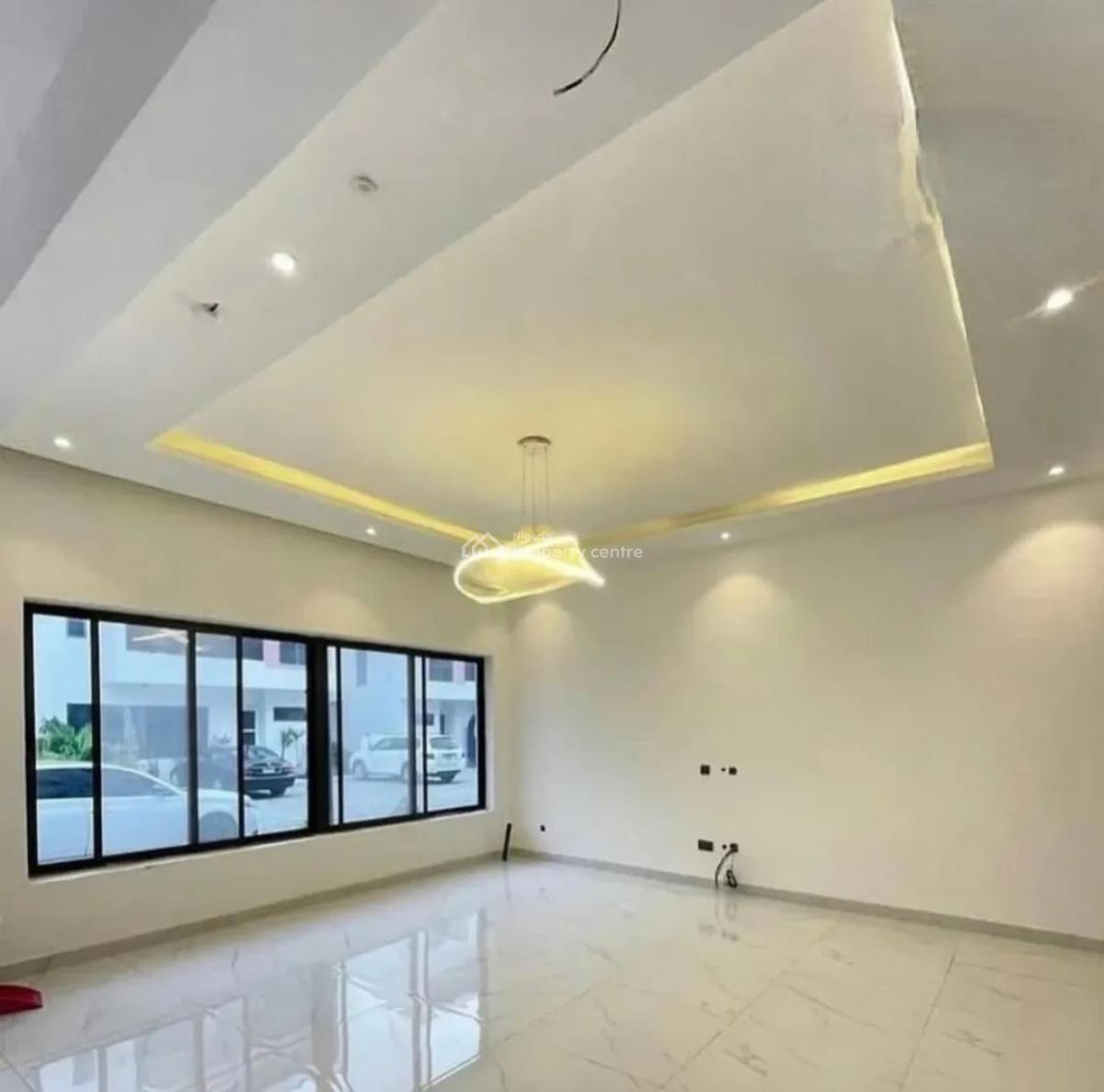 4 Bedroom En-suite Semi-detached Townhouse in a Serviced and Communal, Lekki Phase 1, Lekki, Lagos, Semi-detached Duplex for Rent