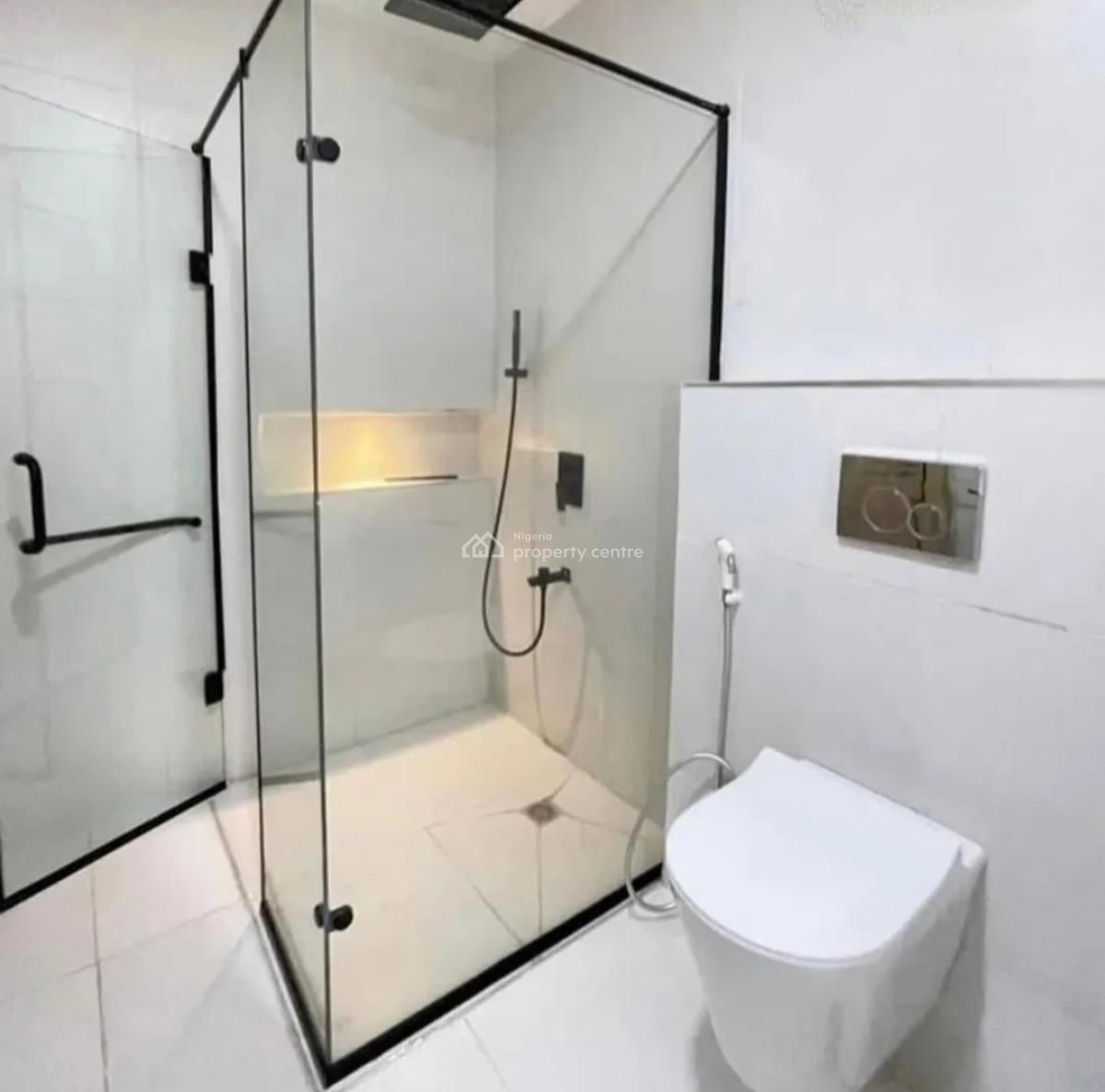 4 Bedroom En-suite Semi-detached Townhouse in a Serviced and Communal, Lekki Phase 1, Lekki, Lagos, Semi-detached Duplex for Rent