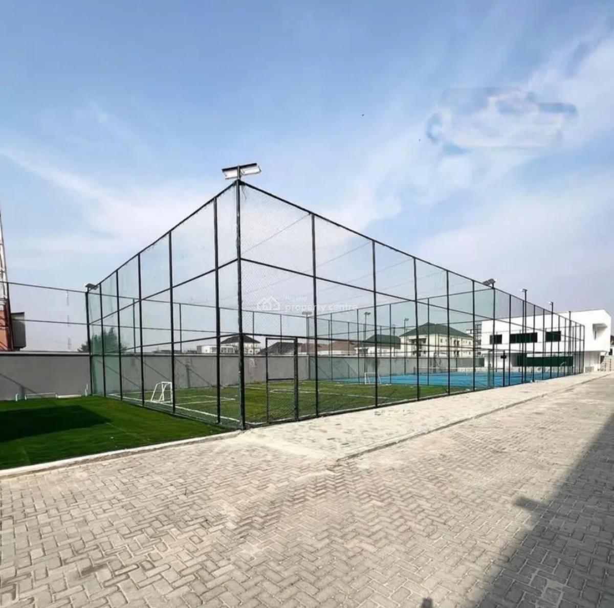 4 Bedroom En-suite Semi-detached Townhouse in a Serviced and Communal, Lekki Phase 1, Lekki, Lagos, Semi-detached Duplex for Rent