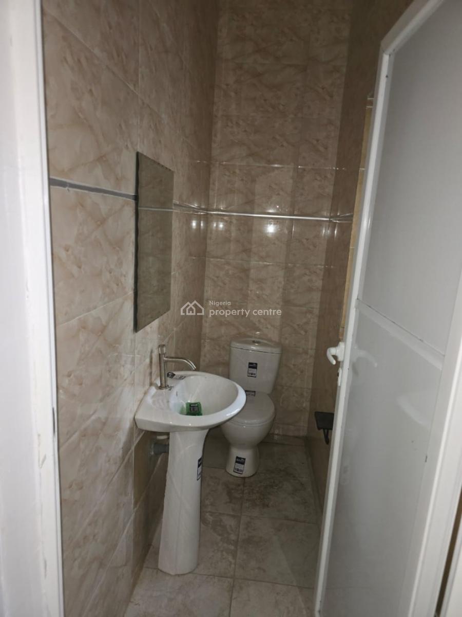 Tastefully Finished Self Service 2 Bedroom Apartment, Off Admiralty Way, Lekki Phase 1, Lekki, Lagos, Flat / Apartment for Rent