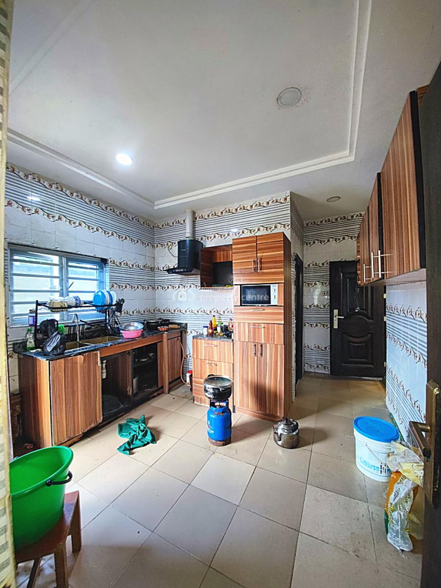 3 Bedroom Home with 2 Self Contain Bq, Mgbaraja New Road, Ada George, Port Harcourt, Rivers, Detached Bungalow for Sale