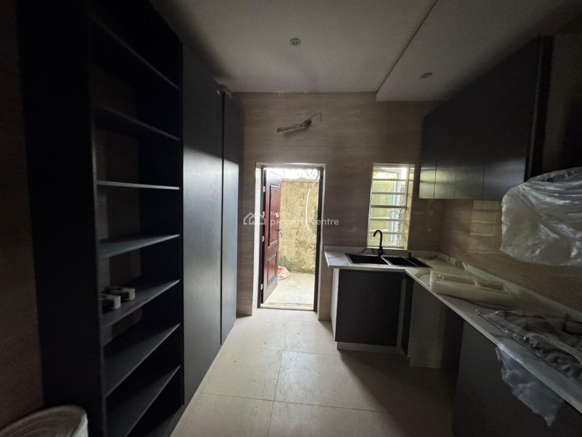 a Very Spacious 3 Bedrooms Terraced Duplex with Bq, By Whitesand School Bus Stip, Ikate, Lekki, Lagos, Terraced Duplex for Rent