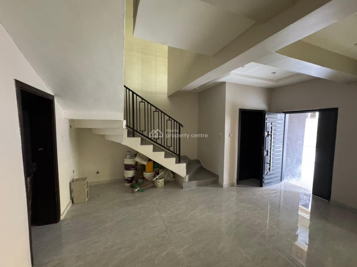 a Very Spacious 3 Bedrooms Terraced Duplex with Bq, By Whitesand School Bus Stip, Ikate, Lekki, Lagos, Terraced Duplex for Rent