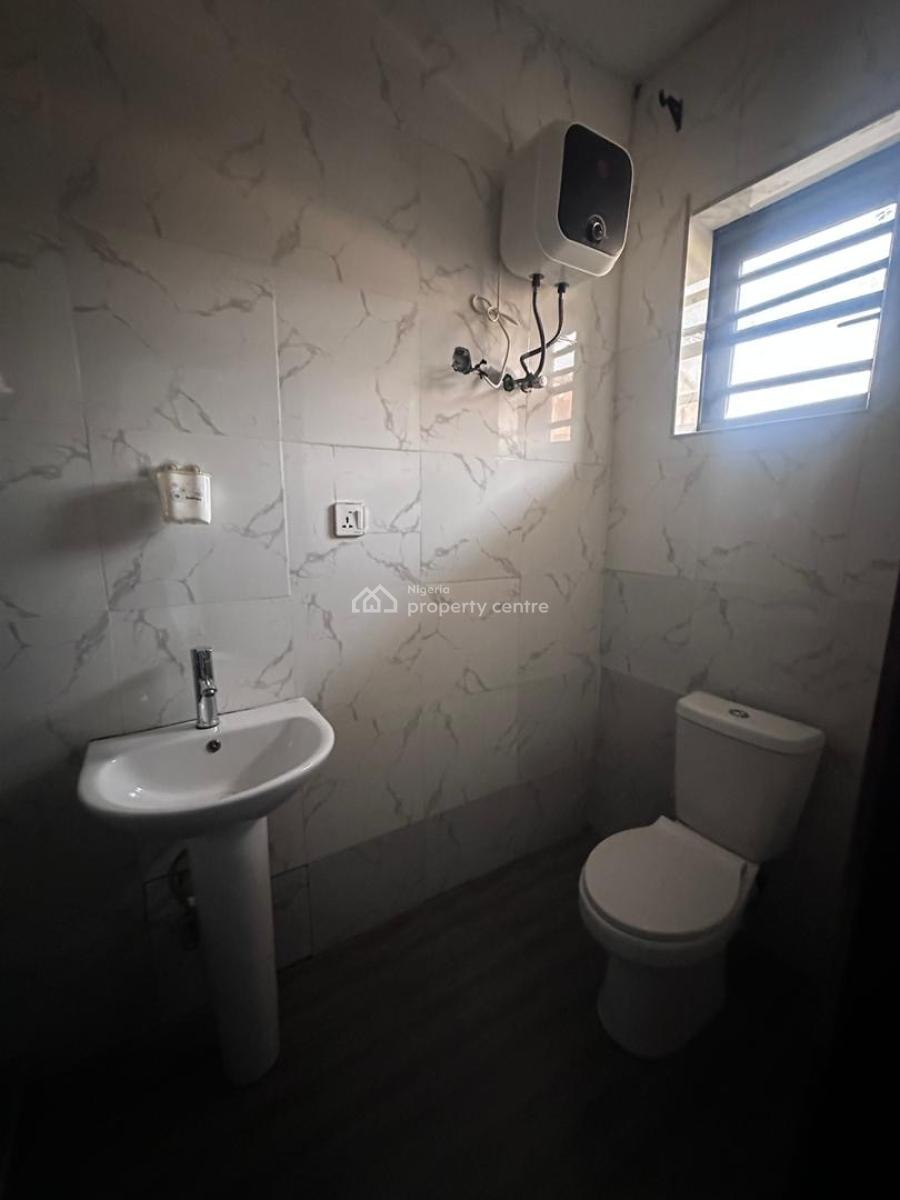 Luxurious 2bedroom Apartment in a Serviced Estate, Ologolo, Lekki, Lagos, Ologolo, Lekki, Lagos, Flat / Apartment for Rent