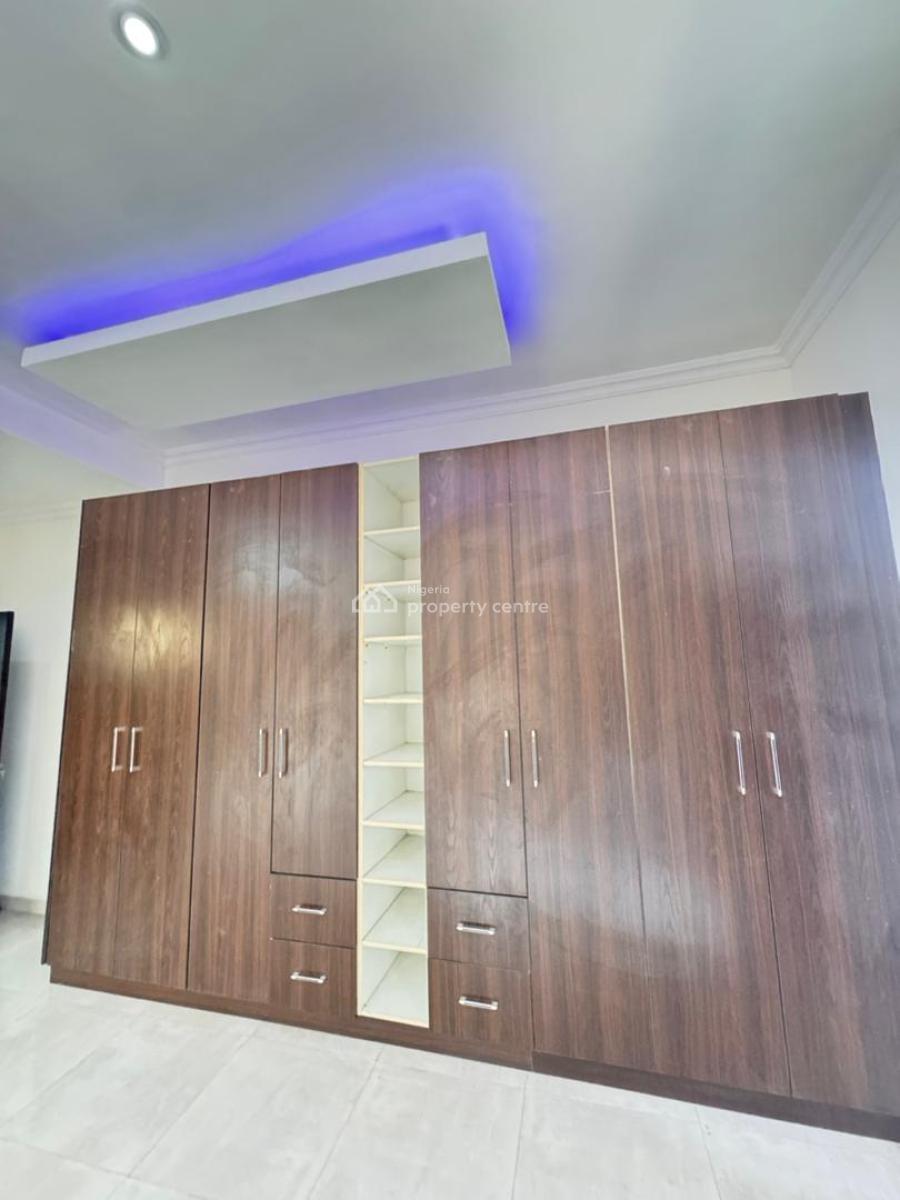 Exquisite  Very Spacious 5 Bedroom Detached Duplex with 2 Bq, Abraham Adesanya ( Secured,  Beautiful and Serene  Estate), Ajah, Lagos, Semi-detached Duplex for Rent