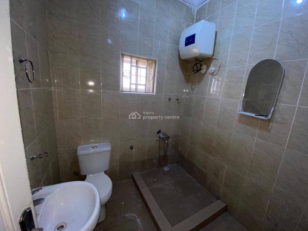 3 Bedroom Apartment, in a Secured Estate, Wuye, Abuja, Flat / Apartment for Rent