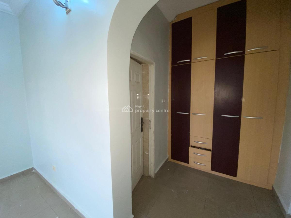 3 Bedroom Apartment, in a Secured Estate, Wuye, Abuja, Flat / Apartment for Rent