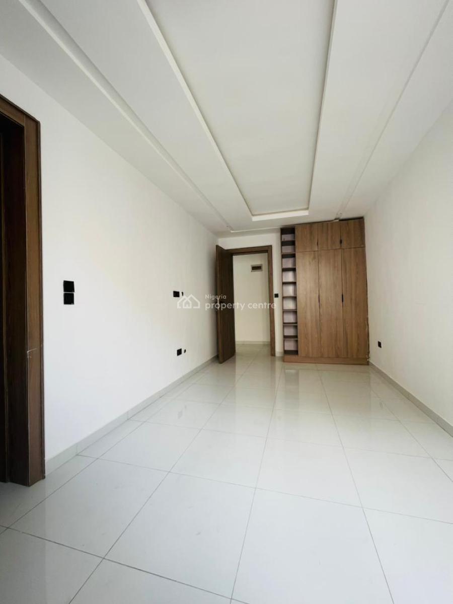 Well Spacious 2 Bedroom Apartment with Pool,gym House and Elevator, Ikate, Lekki, Lagos, Block of Flats for Sale