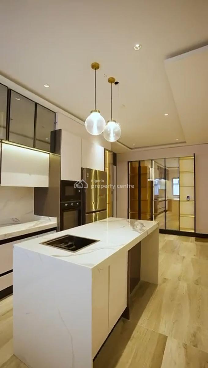 5 Bedroom Fully Detached House, Lekki Phase 1, Lekki, Lagos, Detached Duplex for Sale