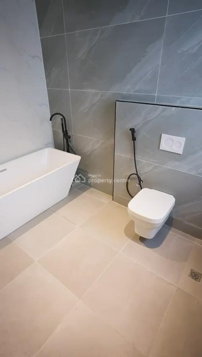 5 Bedroom Fully Detached House, Lekki Phase 1, Lekki, Lagos, Detached Duplex for Sale