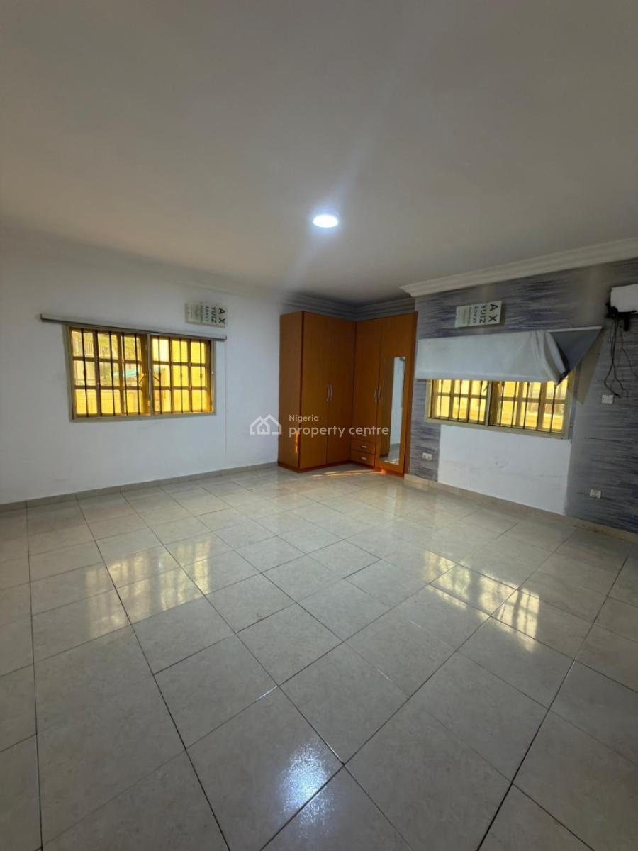 Very Standard Clean Massive  3 Bedroom Apartment, Lekki Phase 1, Lekki, Lagos, Flat / Apartment for Rent