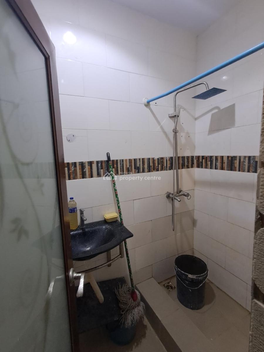 Newly Renovated 3-bedroom Terrace, New Road Alpha Beach, Chevron Lekki, Lekki, Lagos, Terraced Duplex for Rent