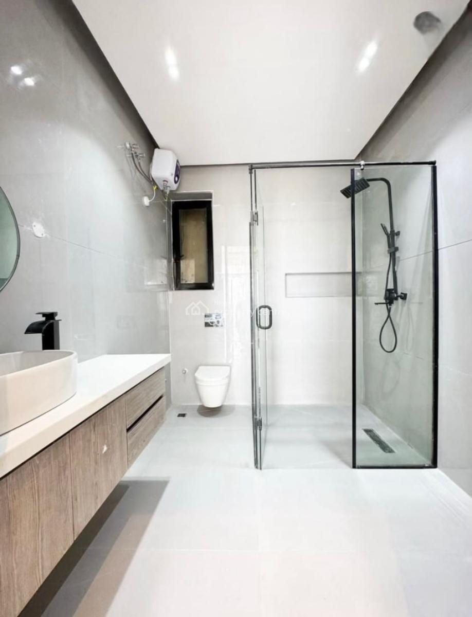 Luxury 2 Bedroom Apartment with Swimming Pool & Elevator, Lekki Phase 1, Lekki, Lagos, Flat / Apartment for Sale