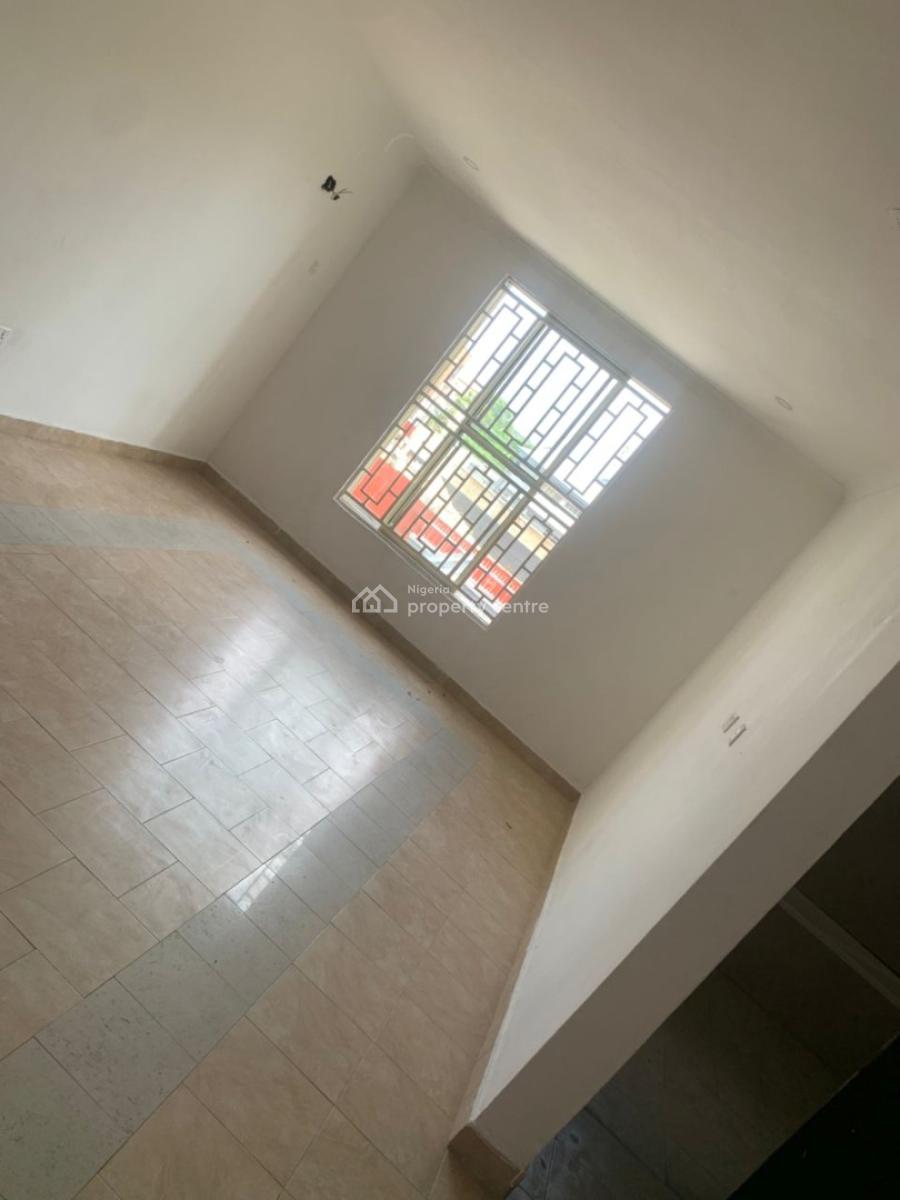 5 Bedroom Town House with a Room Bq, Lekki Phase 1, Lekki, Lagos, House for Rent