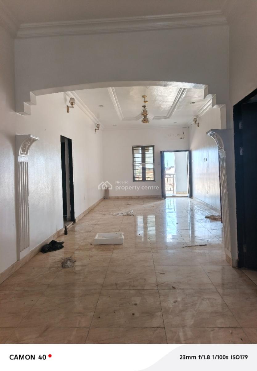 Luxury 2 Bedroom Flat Upstairs at Ajah Lagos, in an Estate on Addo Road Ajah Lagos, Ado, Ajah, Lagos, Flat / Apartment for Rent