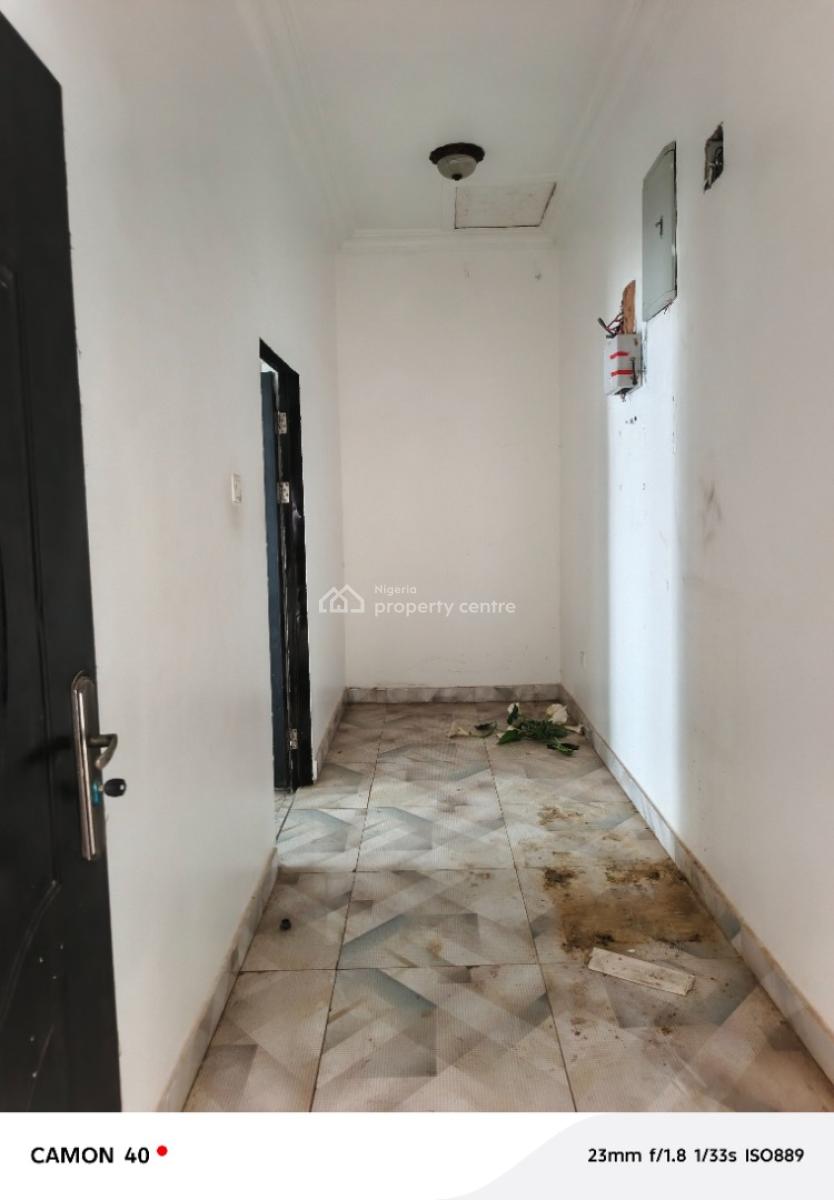 Luxury 2 Bedroom Flat Upstairs at Ajah Lagos, in an Estate on Addo Road Ajah Lagos, Ado, Ajah, Lagos, Flat / Apartment for Rent