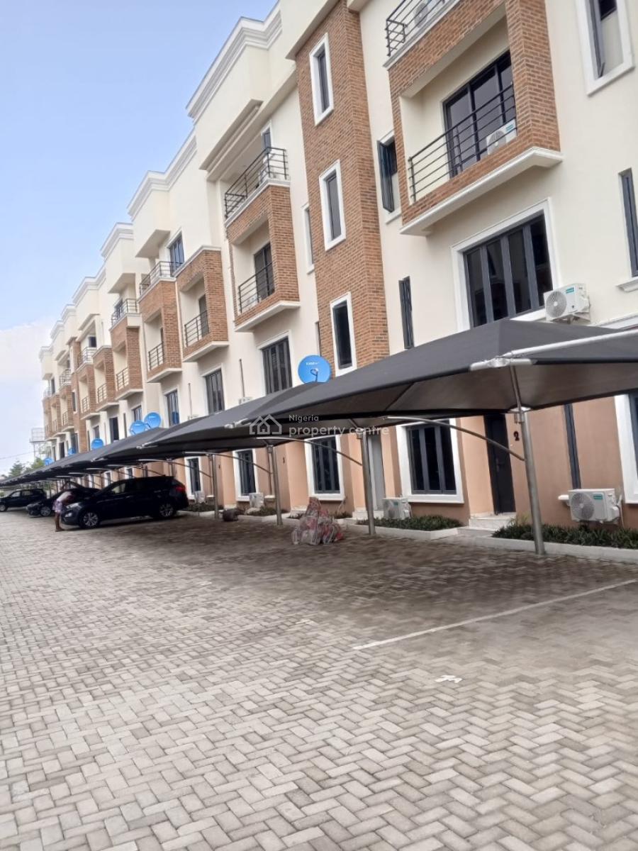 Fully Service  4bedroom Terrace Duplex, Pool, Gym and Bq, Lekki Phase 1, Lekki Phase 1, Lekki, Lagos, Terraced Duplex for Sale