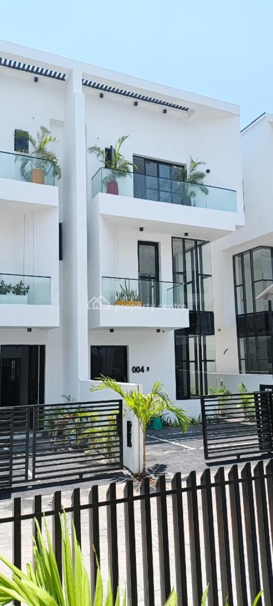 Contemporary 4-bedroom Semi-detached Duplex with Bq, Orchid Road Lekki Lagos, Lekki, Lagos, Semi-detached Duplex for Sale