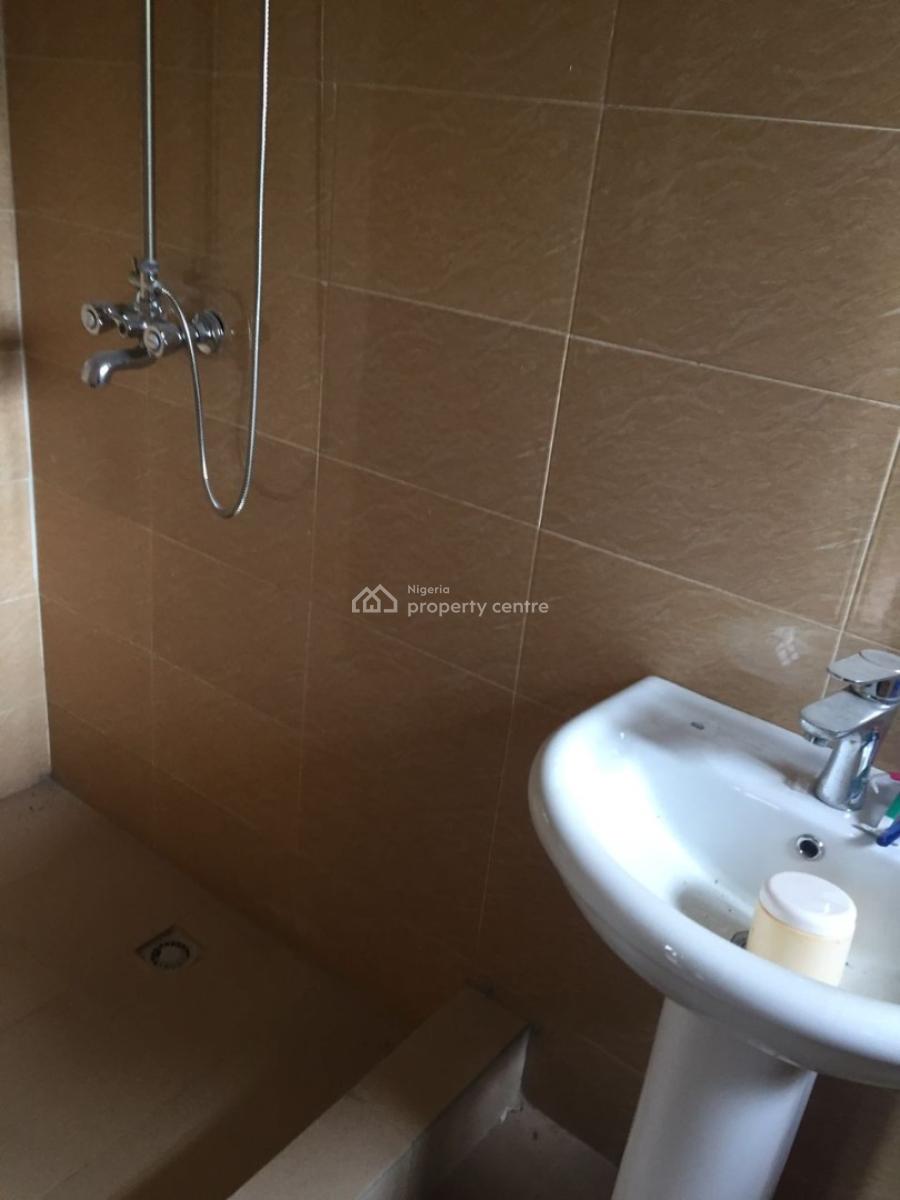 Spacious 3-bedroom (all En-suite) Flat with Bq, Dedicated Meter, Scheme 2, Ajah, Lagos, Flat / Apartment for Rent