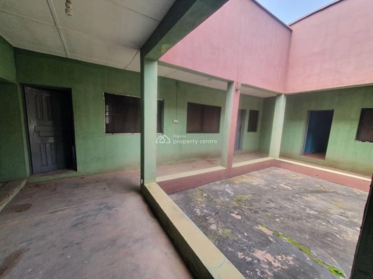 14 Bedroom Detached Bungalow, Sagamu, Ogun, Detached Bungalow for Rent
