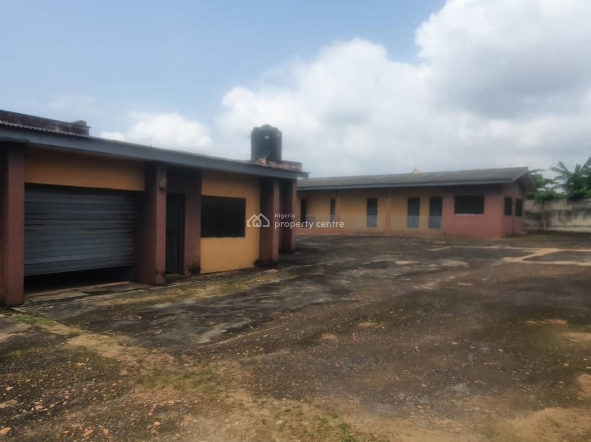 14 Bedroom Detached Bungalow, Sagamu, Ogun, Detached Bungalow for Rent