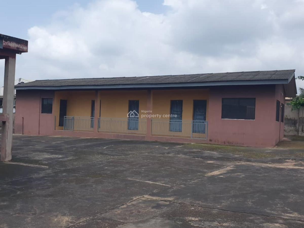 14 Bedroom Detached Bungalow, Sagamu, Ogun, Detached Bungalow for Rent