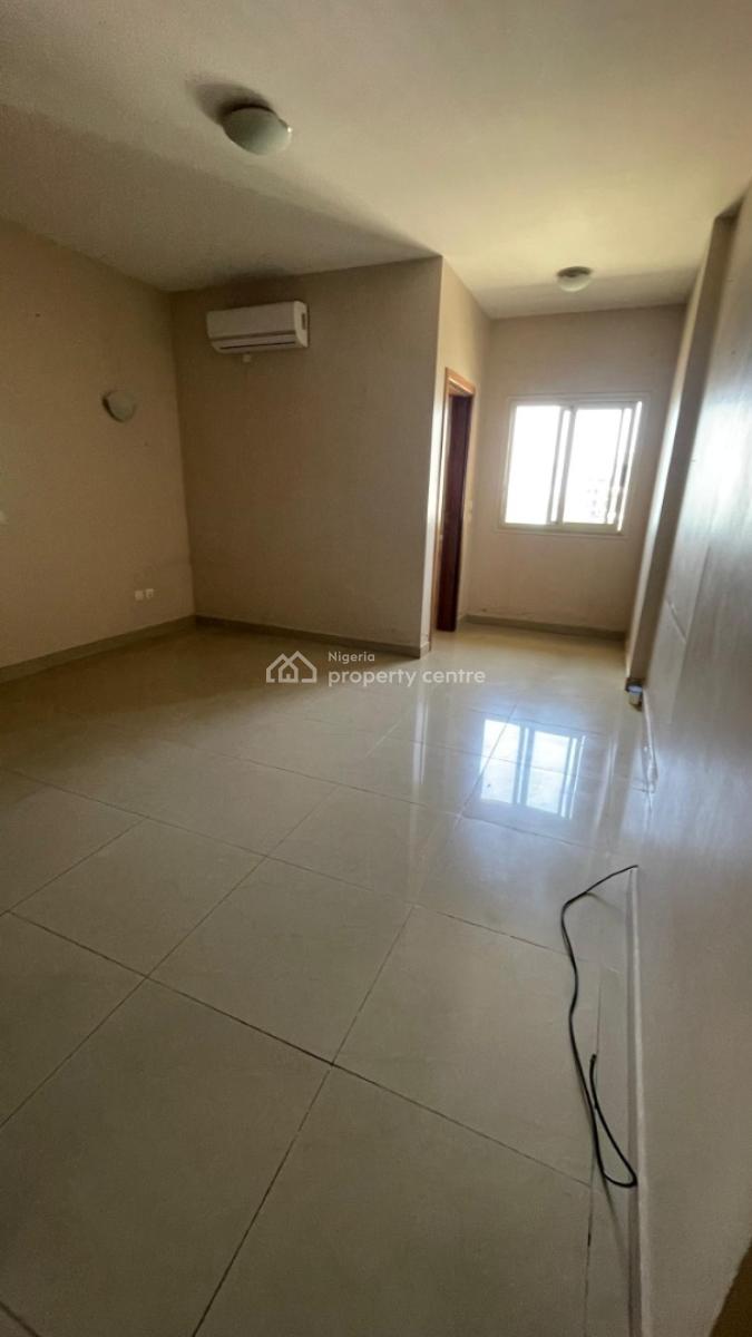 Massive 4 Bed Apartment in Banana Island, Banana Island, Ikoyi, Lagos, Flat / Apartment for Rent