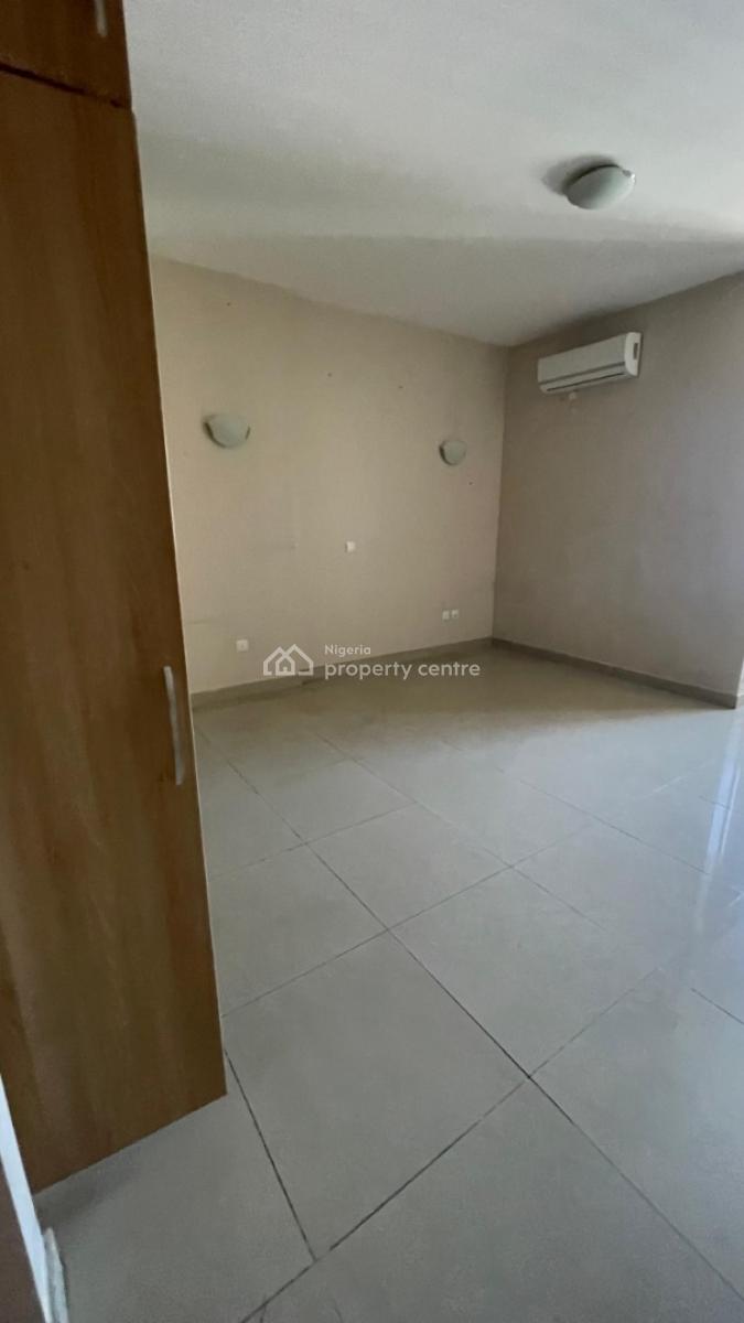 Massive 4 Bed Apartment in Banana Island, Banana Island, Ikoyi, Lagos, Flat / Apartment for Rent